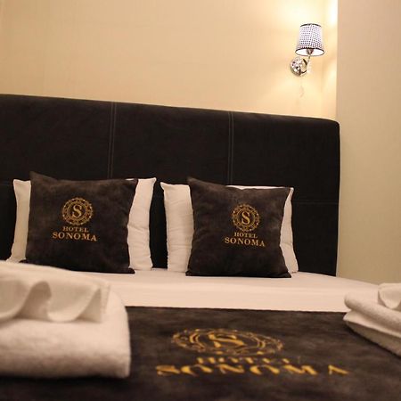 Hotel Sonoma Kosovo Polje Екстер'єр фото