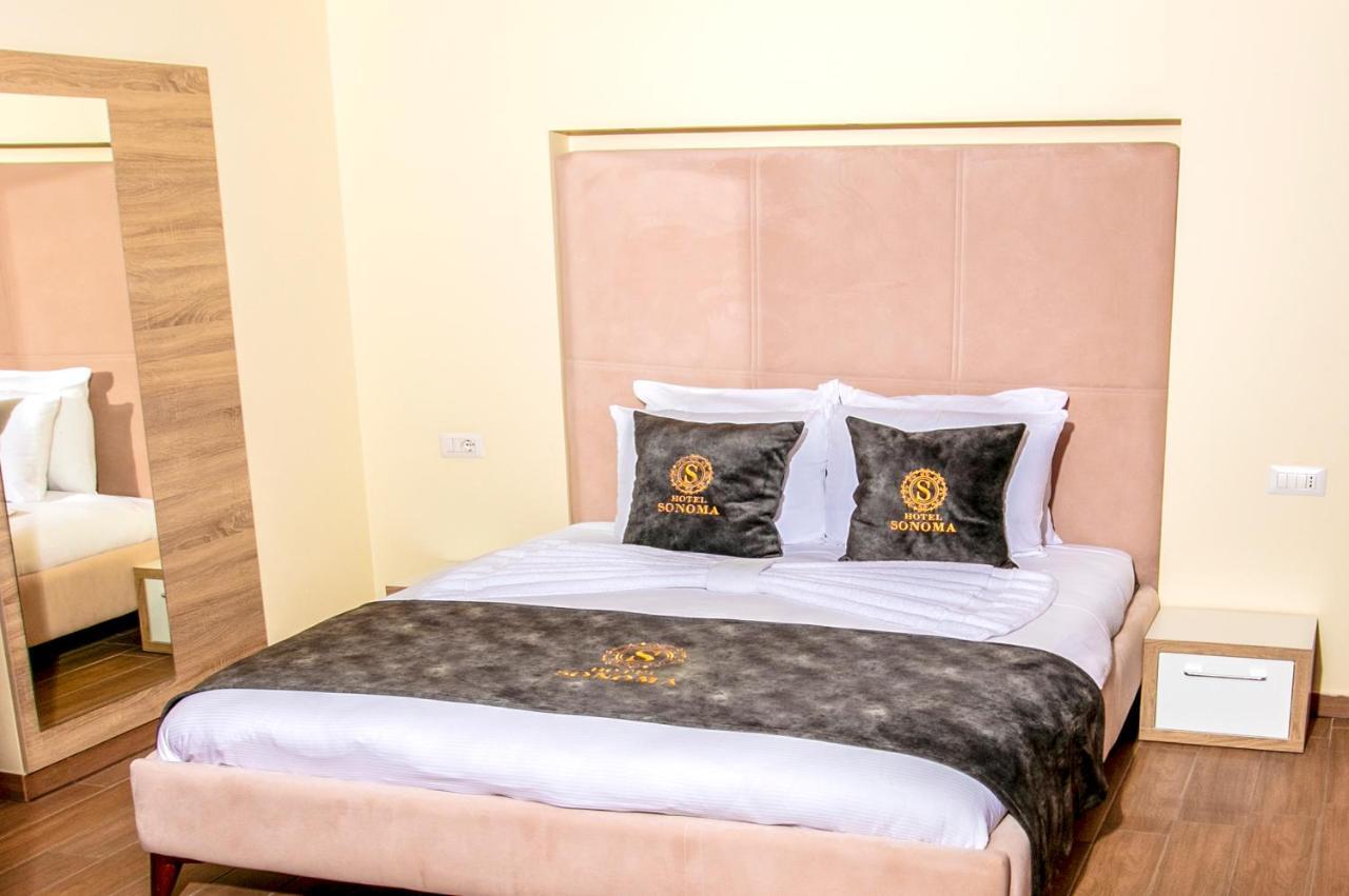 Hotel Sonoma Kosovo Polje Екстер'єр фото