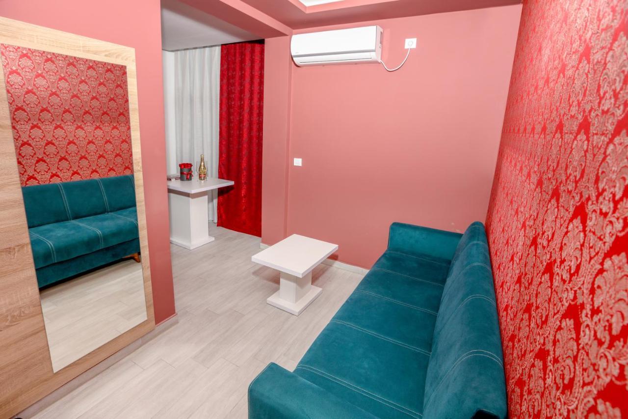 Hotel Sonoma Kosovo Polje Екстер'єр фото