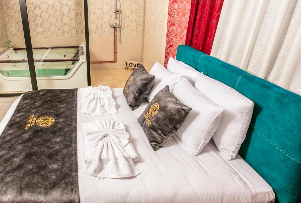 Hotel Sonoma Kosovo Polje Екстер'єр фото
